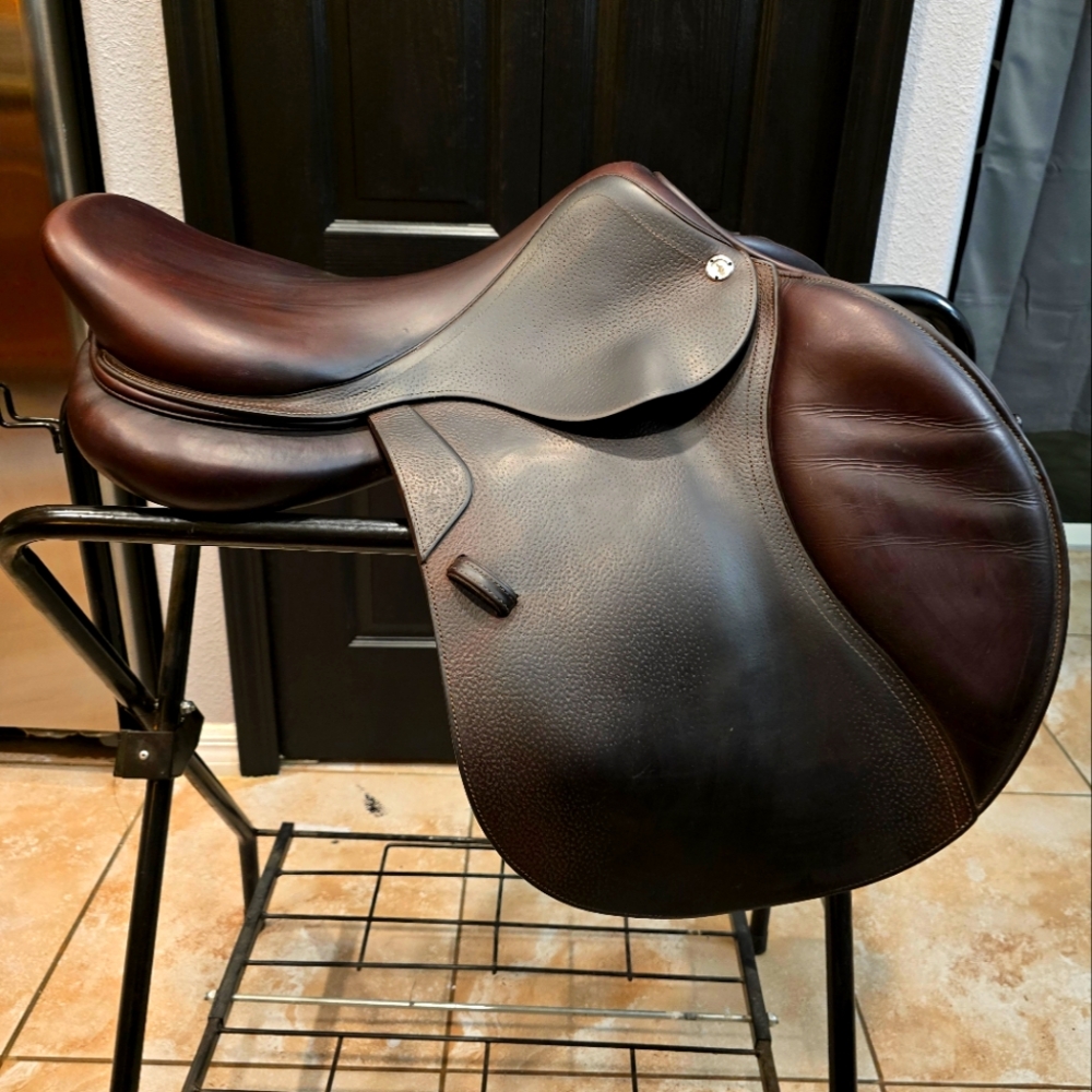 CWD SE02 Close Contact saddle